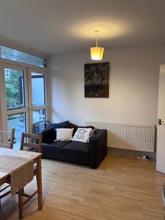 Hospedagem domiciliar Exford Court 2